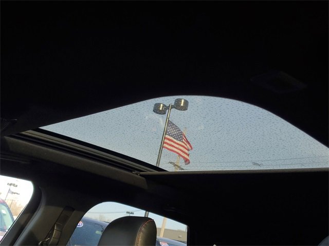 Certified 2024 Ford Edge ST-Line image 13