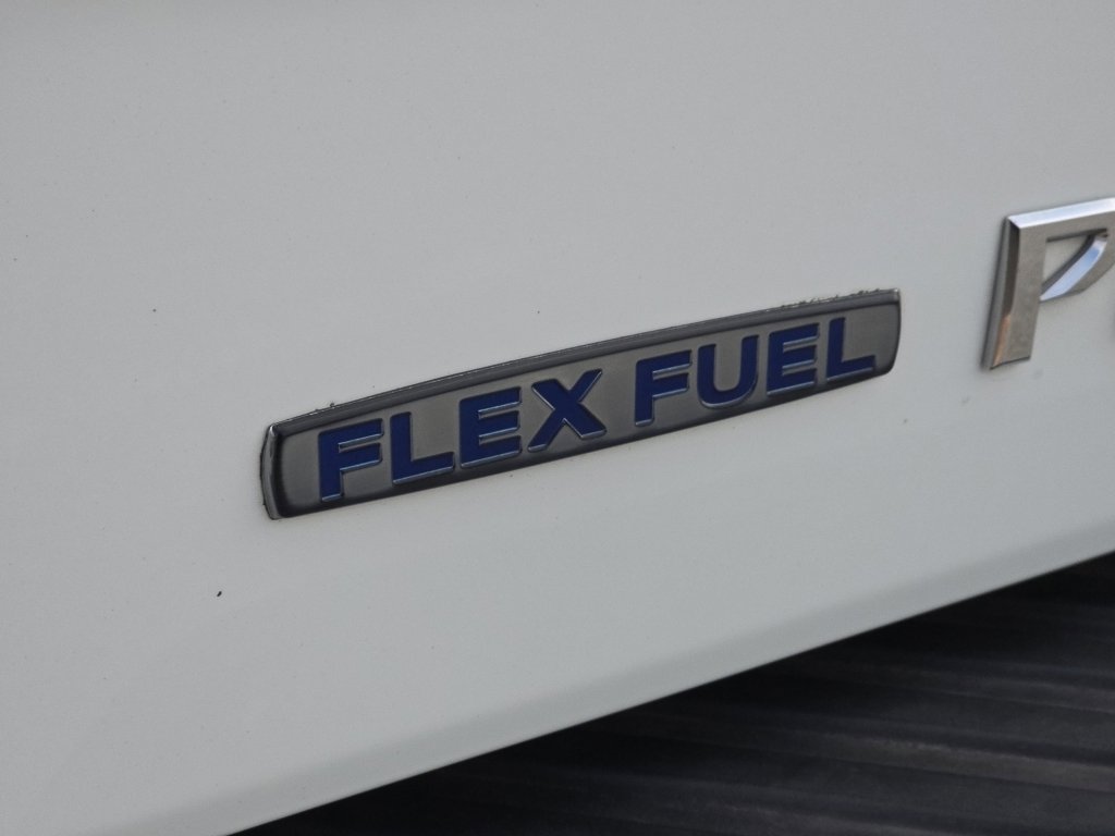 Used 2015 Nissan Titan PRO-4X w/ Pro-4x Luxury Package image 23