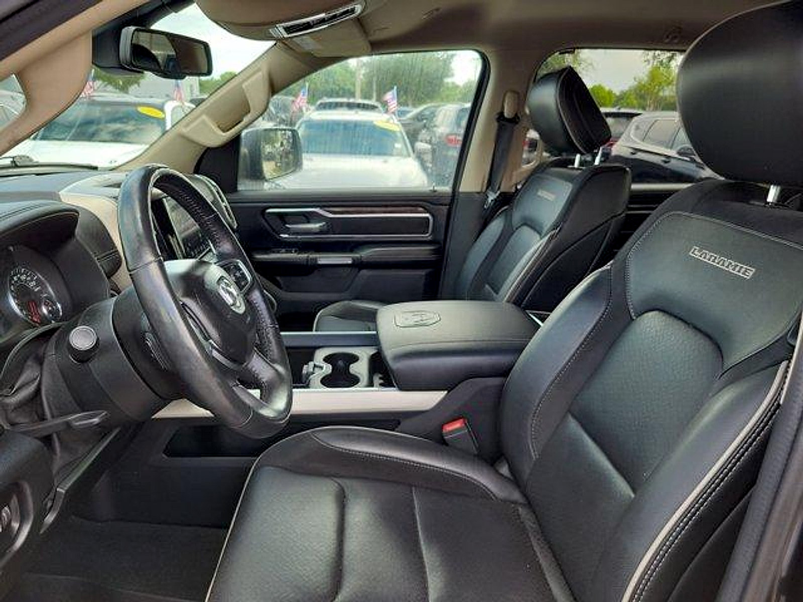 Used 2020 RAM 1500 Laramie AWD/4WD image 23