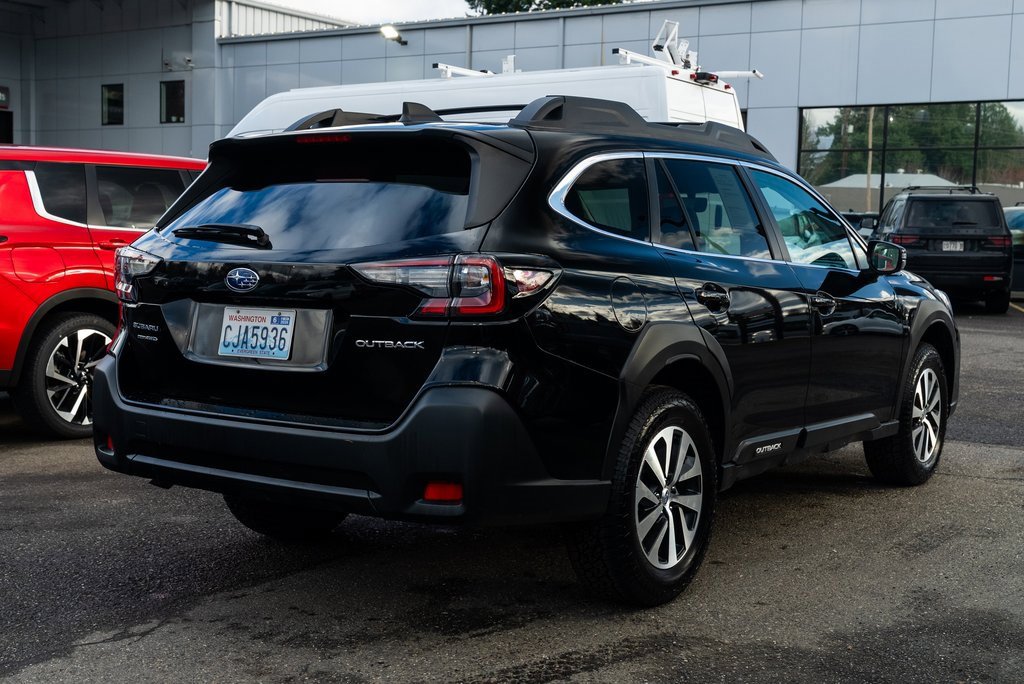 Used 2024 Subaru Outback Premium image 6