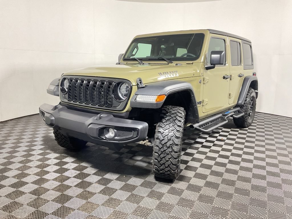 Used 2025 Jeep Wrangler Unlimited Sport AWD/4WD image 2