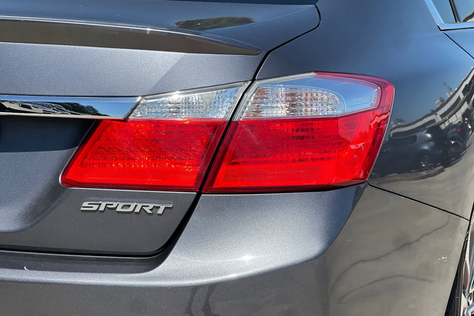 Used 2013 Honda Accord Sport image 32