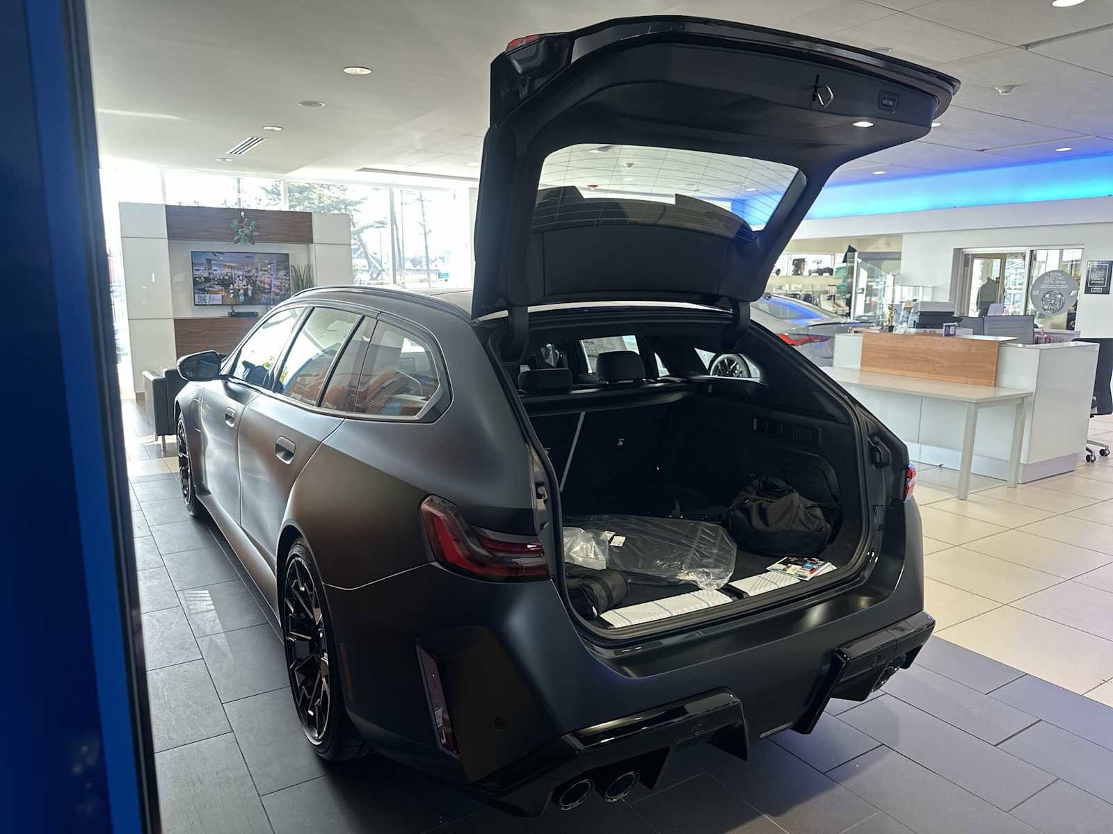 New 2026 BMW M5 Touring w/ M Driver's Package image 19