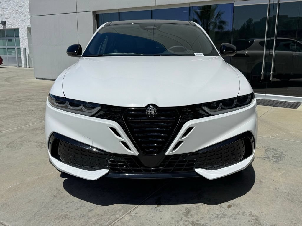 New 2026 Alfa Romeo Tonale w/ Quick Order Package 23H Volce AWD/4WD image 2