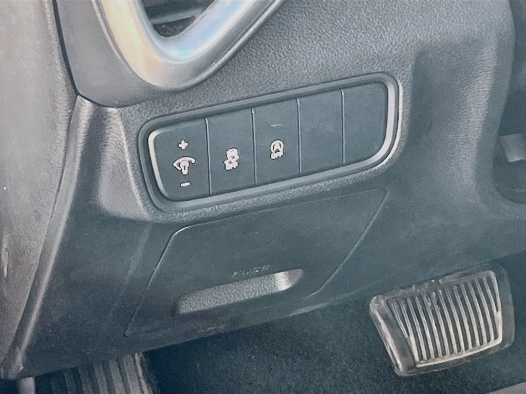 Used 2024 Kia Soul LX w/ Option Group 015 FWD image 10