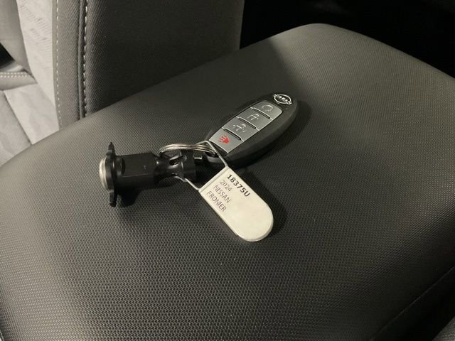 Used 2024 Nissan Frontier SV w/ SV Convenience Package image 22
