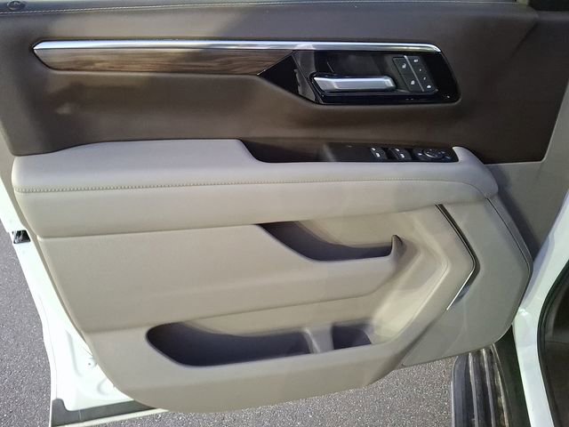 Used 2025 Chevrolet Tahoe LT RWD image 10