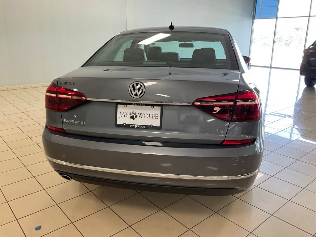 Used 2017 Volkswagen Passat 1.8T SE FWD image 5