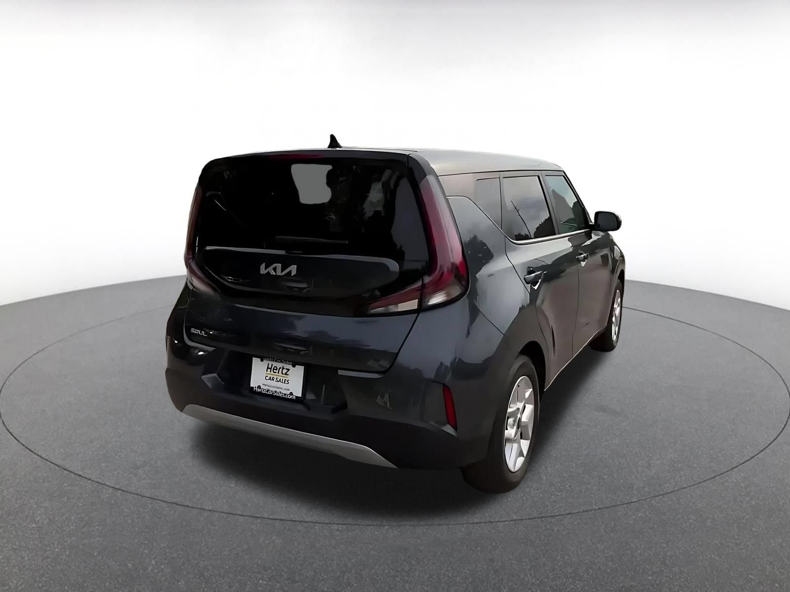 Used 2025 Kia Soul LX w/ LX Technology Package FWD image 15