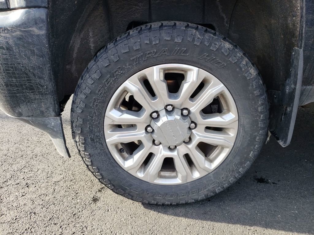 Used 2018 Chevrolet Silverado 2500 LT w/ Custom Sport Edition image 23