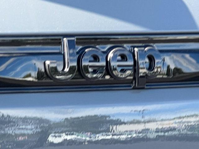 New 2027 Jeep Grand Cherokee Limited w/ Limited Altitude Package AWD/4WD image 47