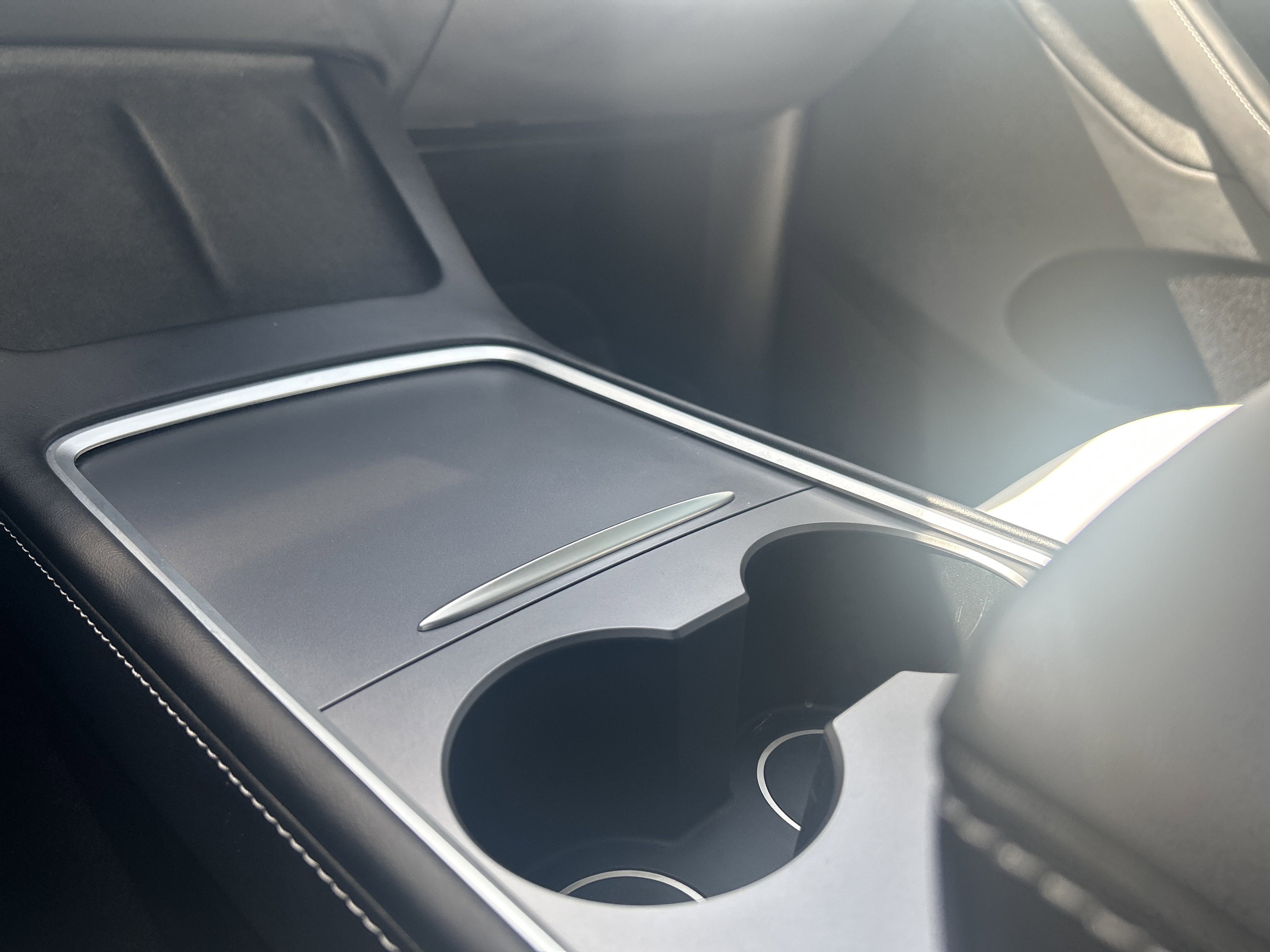 Used 2024 Tesla Model Y Long Range AWD/4WD image 28