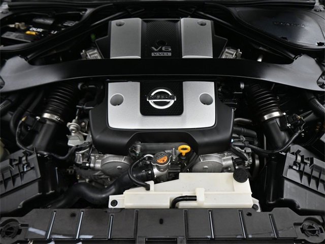 Used 2010 Nissan 370Z Touring image 10