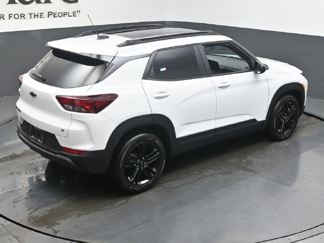 New 2026 Chevrolet TrailBlazer LT w/ Convenience Package FWD image 18