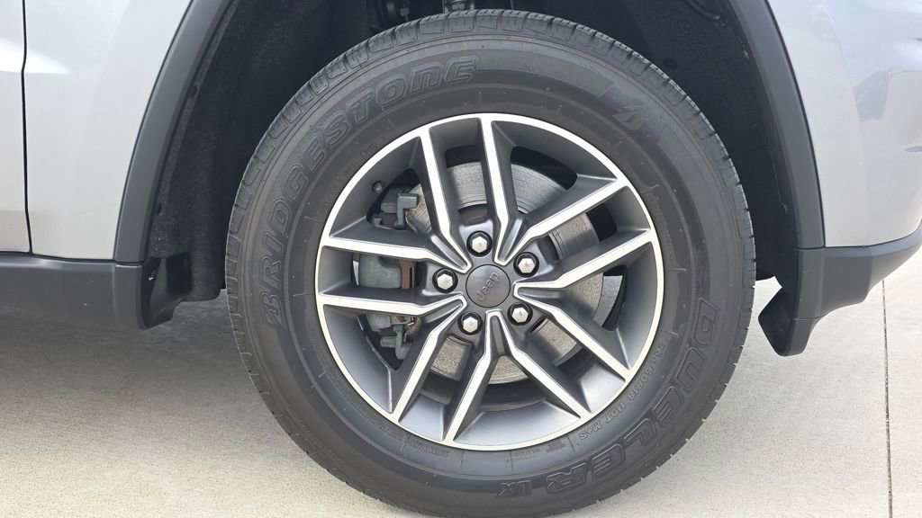 Used 2021 Jeep Grand Cherokee Limited image 11