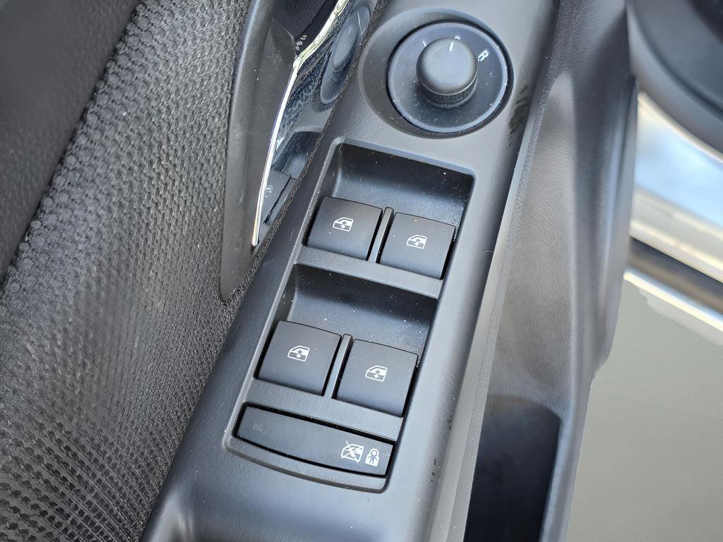 Used 2013 Chevrolet Cruze LT image 17