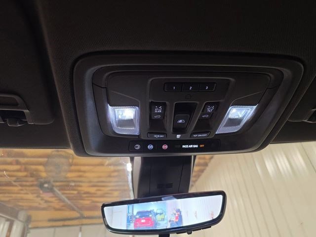 Used 2020 Chevrolet Silverado 1500 LTZ w/ LTZ Premium Package image 20