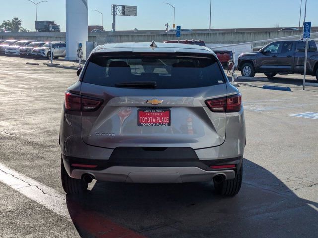 Used 2025 Chevrolet Blazer LT image 9