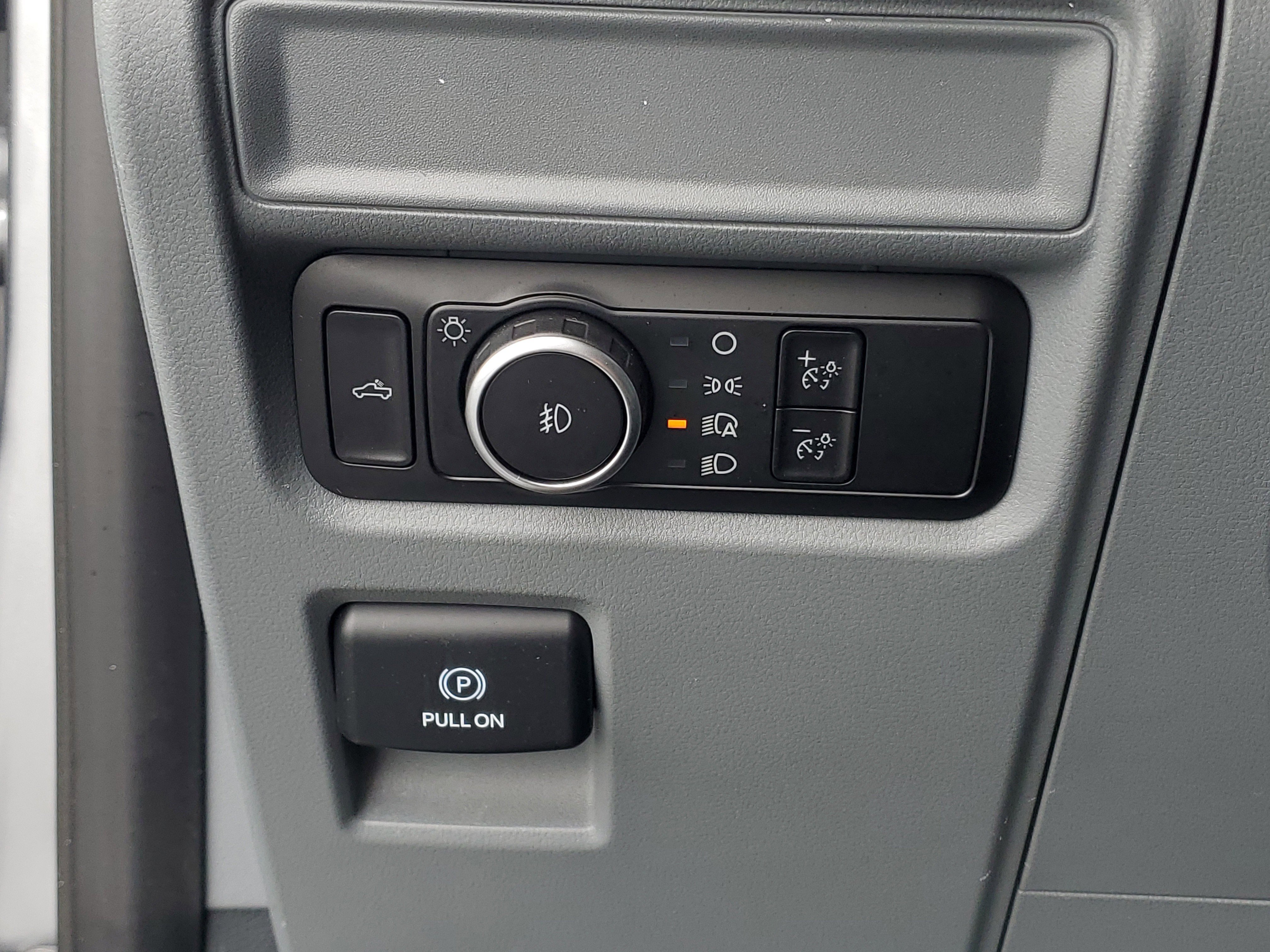 Used 2023 Ford F150 XLT AWD/4WD image 15