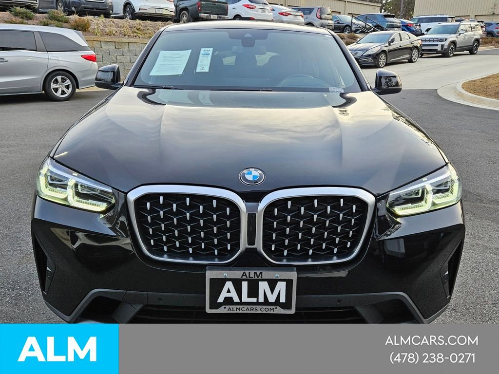 Used 2025 BMW X4 xDrive30i image 11