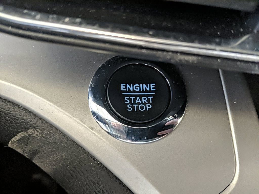 Used 2022 Ford Explorer XLT w/ Equipment Group 202A image 27