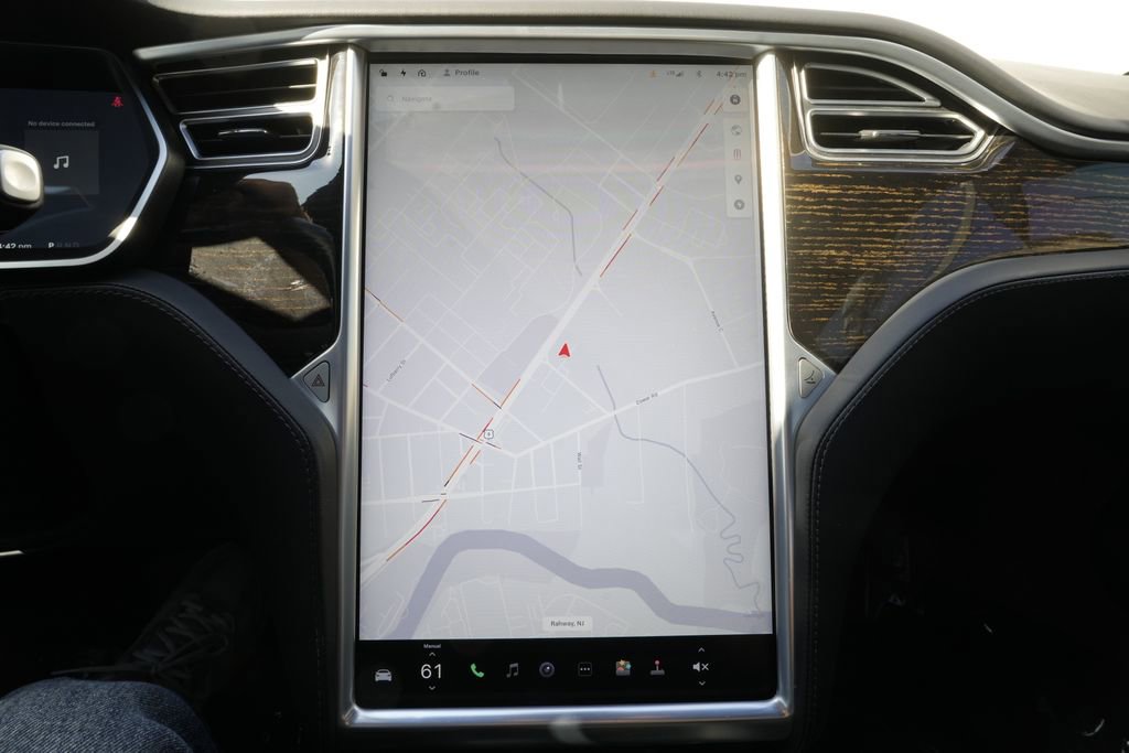Used 2017 Tesla Model S 75 RWD image 46