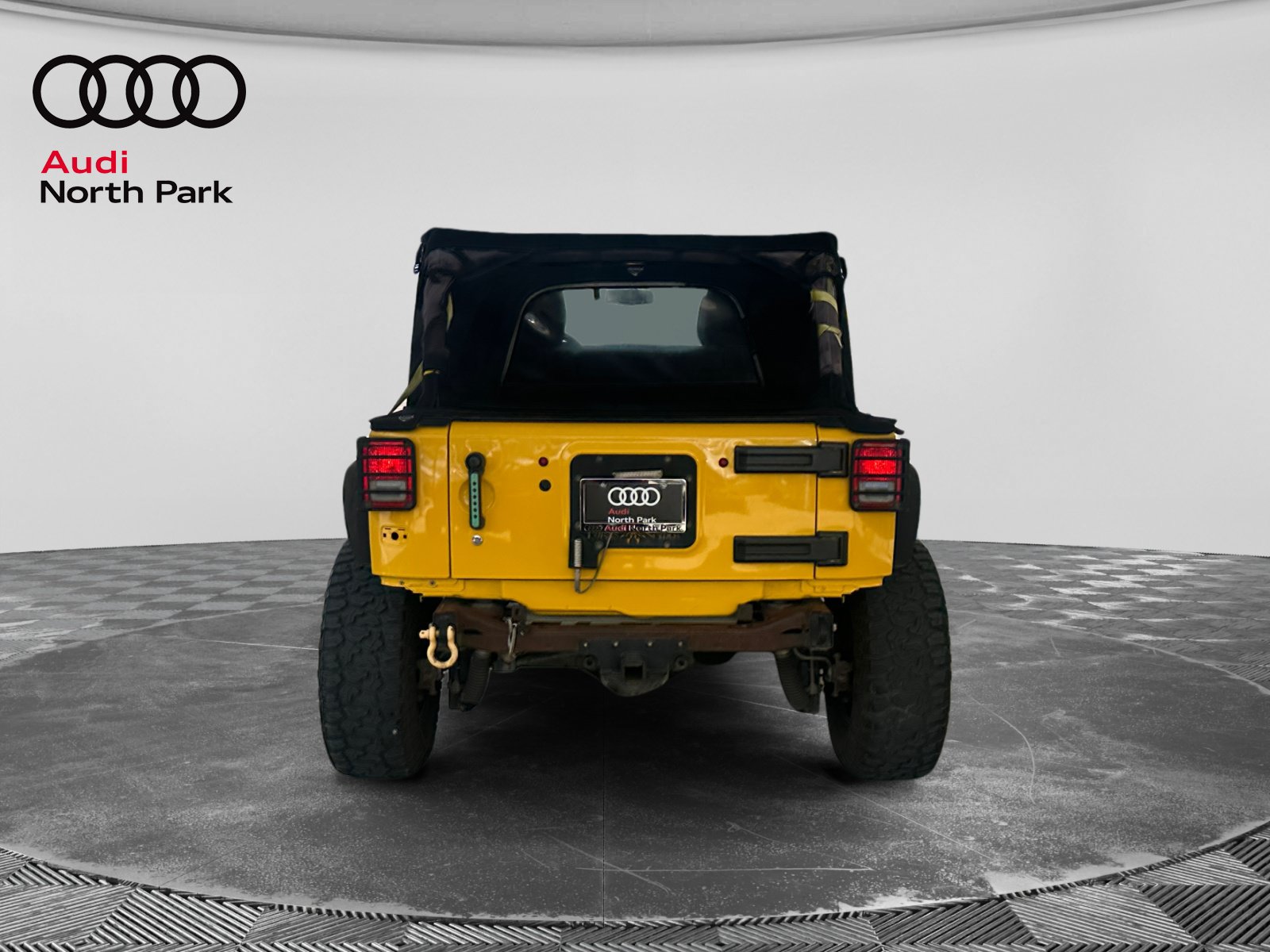 Used 2015 Jeep Wrangler Unlimited Sport w/ Quick Order Package 24S AWD/4WD image 4