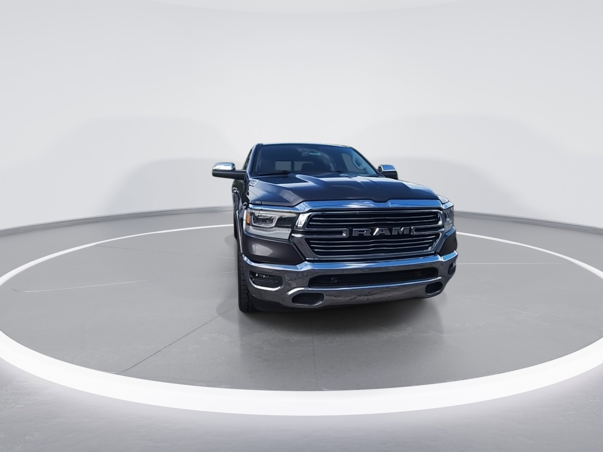 Certified 2019 RAM 1500 Laramie image 3