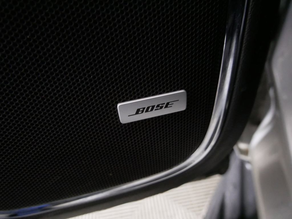 Used 2020 Chevrolet Suburban LT image 16