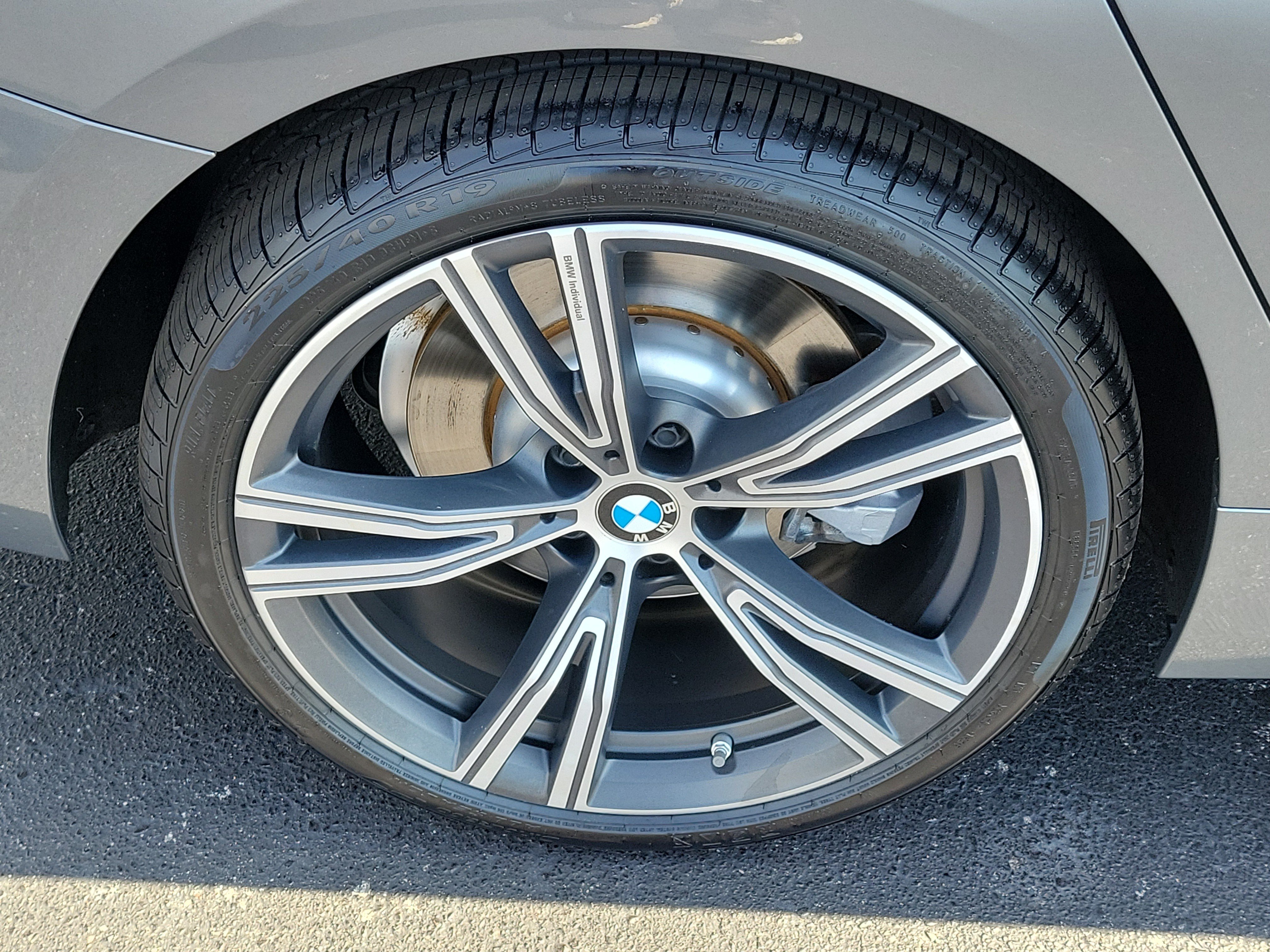 Used 2024 BMW 330i Sedan w/ Premium Package RWD image 6