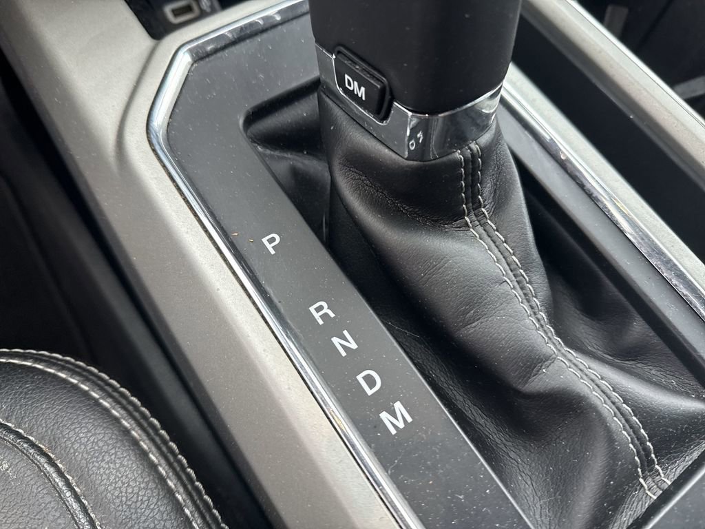 Used 2019 Ford F150 Lariat w/ Equipment Group 502A Luxury image 29