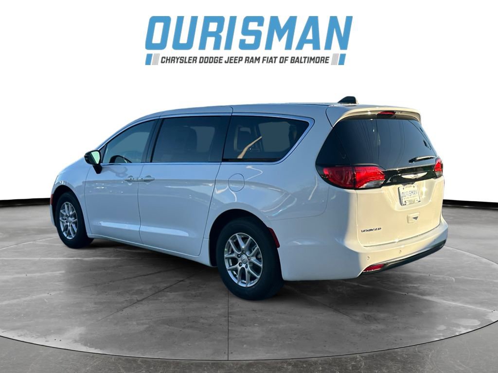 New 2026 Chrysler Voyager LX FWD image 4