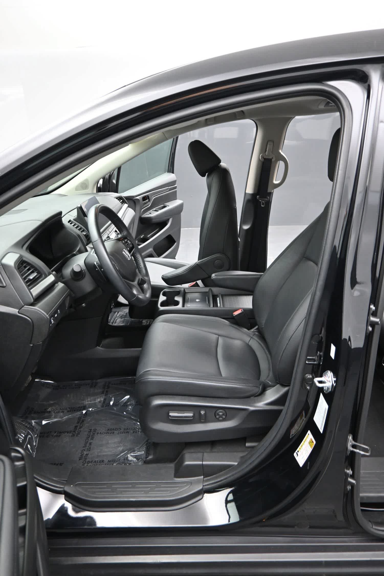 Used 2025 Honda Odyssey EX-L image 18