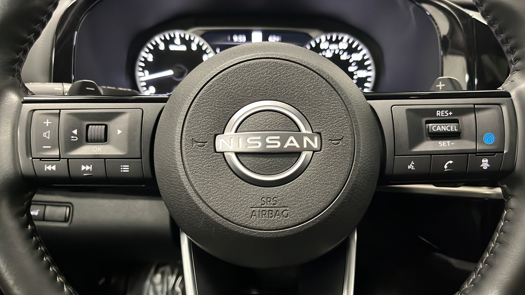 Used 2024 Nissan Pathfinder SL w/ SL Premium Package AWD/4WD image 16