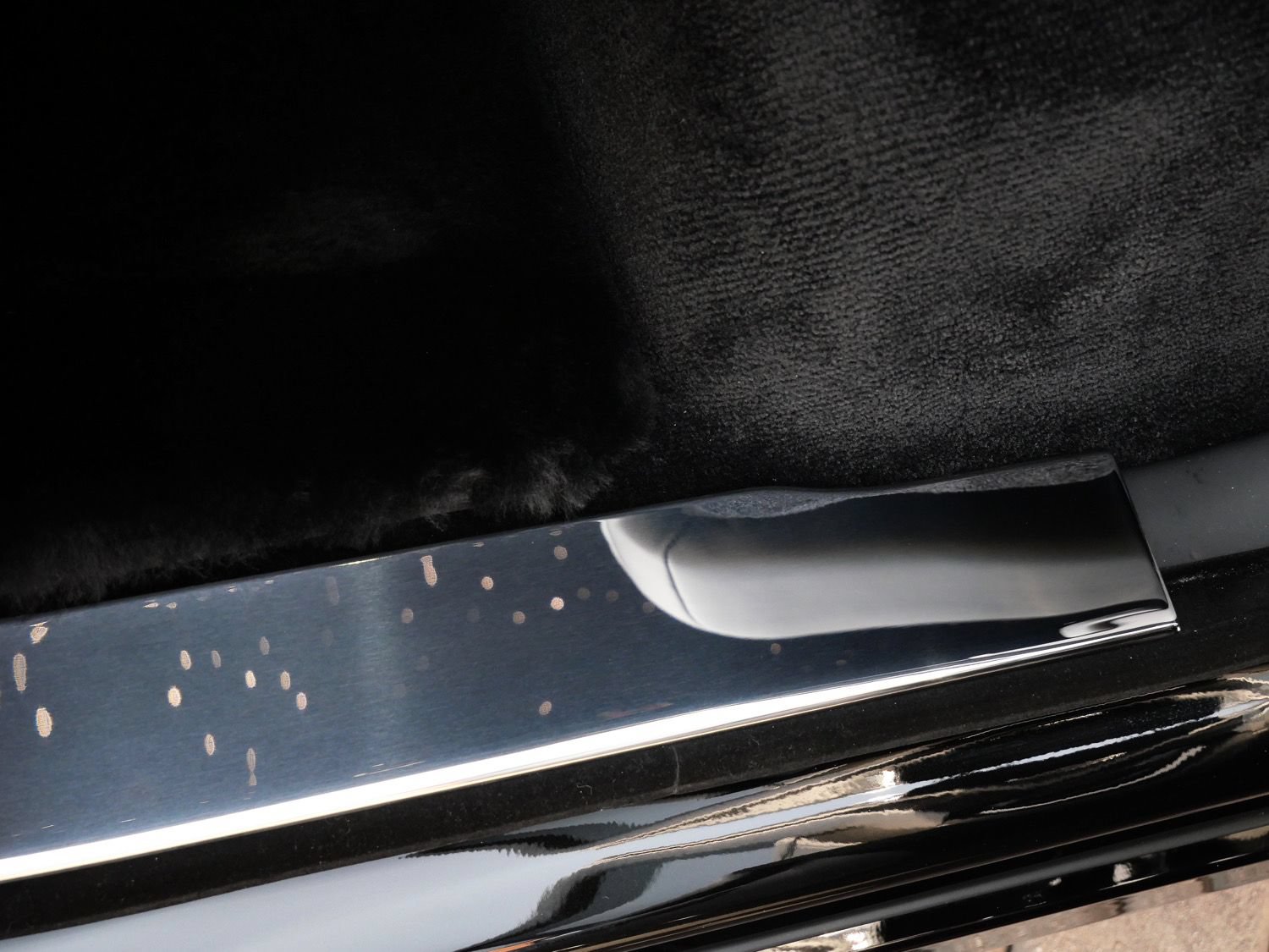 Certified 2023 Rolls-Royce Cullinan AWD/4WD image 9