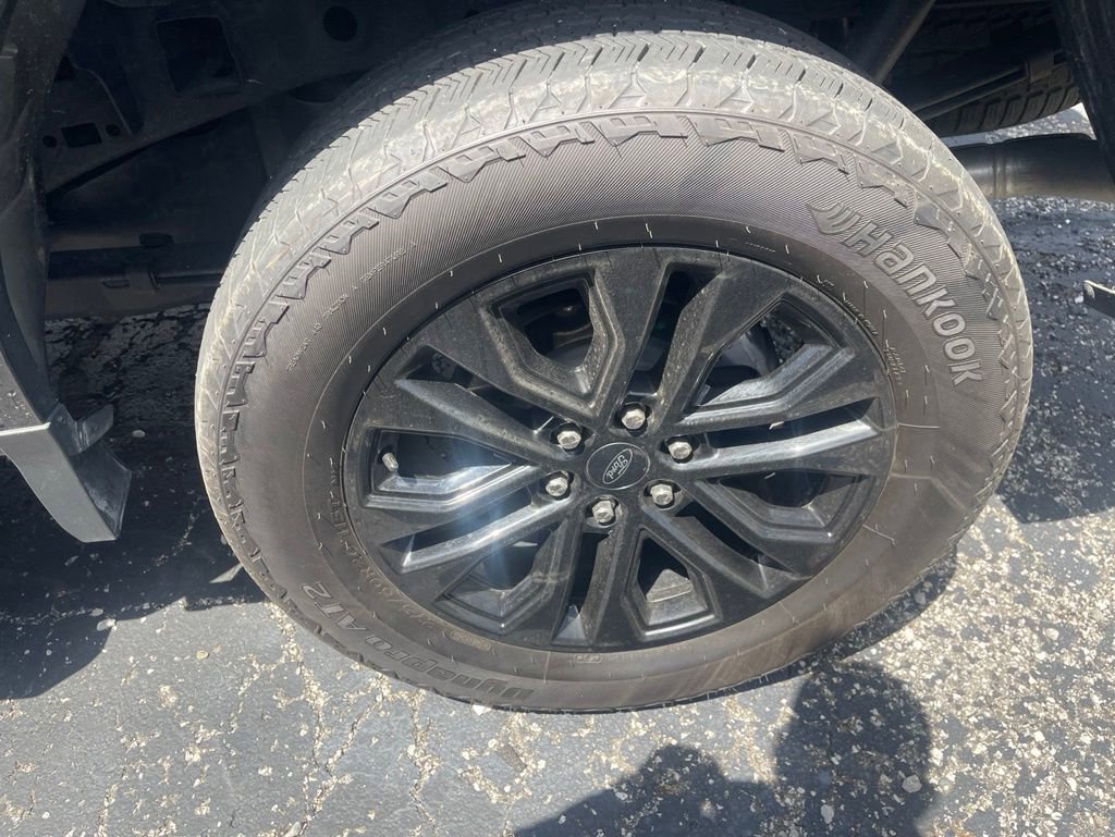Used 2025 Ford F150 Lariat w/ Equipment Group 501A Mid AWD/4WD image 8