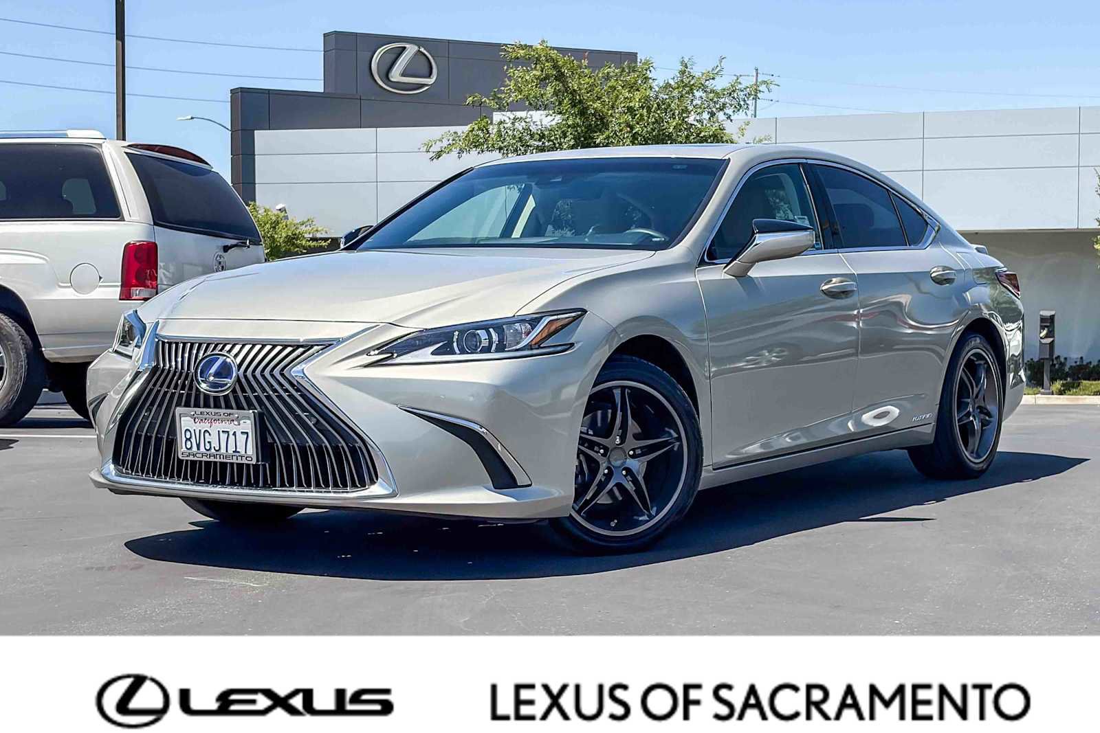 Used 2021 Lexus ES 300h w/ Premium Package FWD image 1