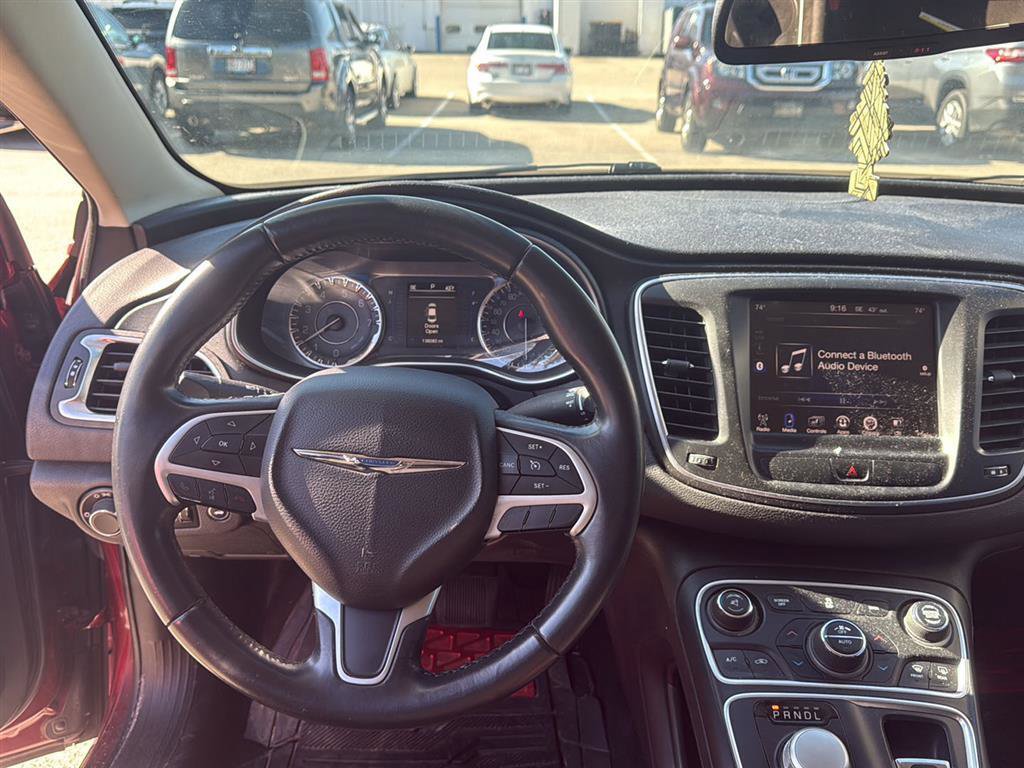Used 2015 Chrysler 200 Limited w/ Convenience Group image 6