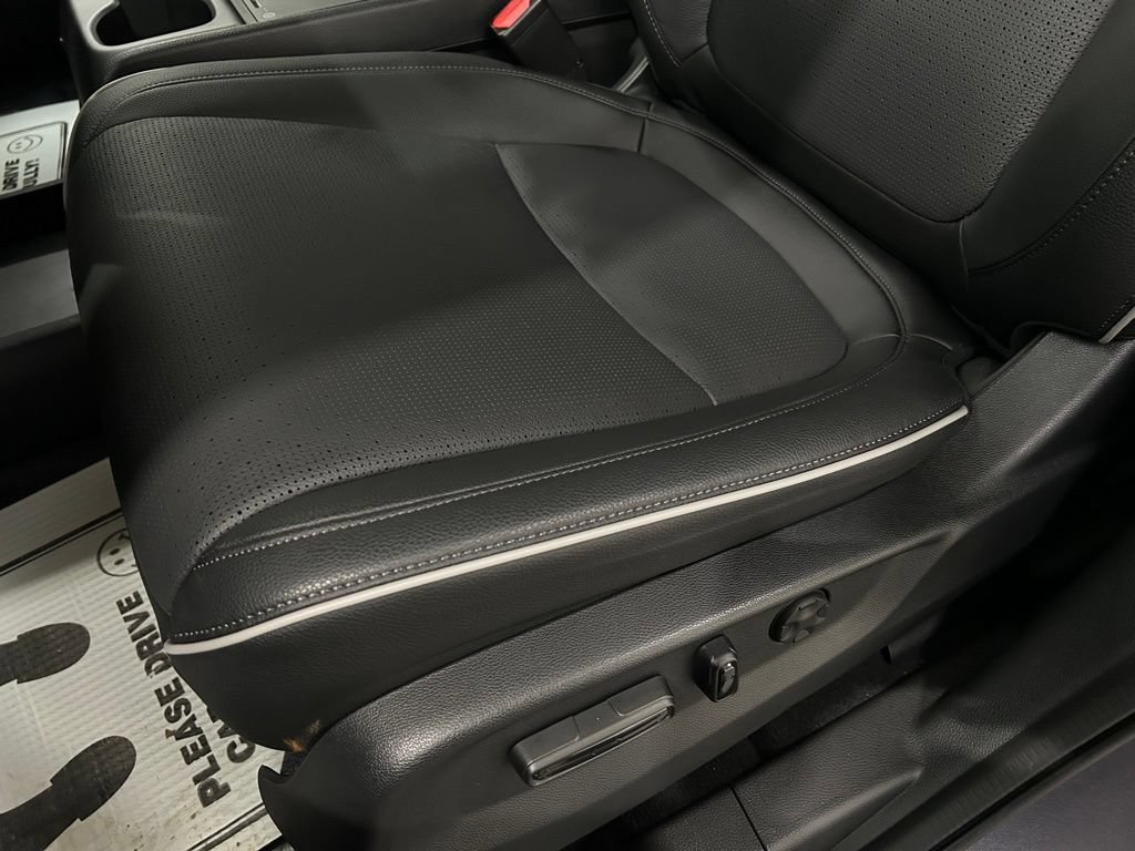 Used 2026 Honda Odyssey Elite image 15
