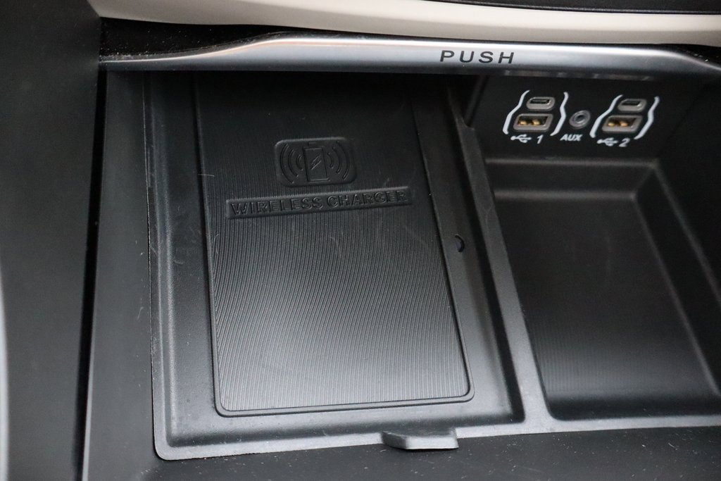 Used 2022 Chrysler Pacifica Limited image 22