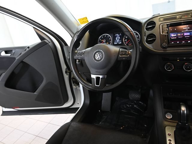Used 2017 Volkswagen Tiguan Limited w/ Premium Package FWD image 27