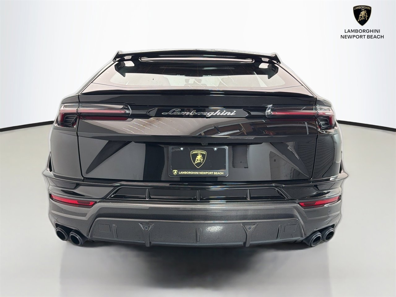 Used 2024 Lamborghini Urus Performante AWD/4WD image 6