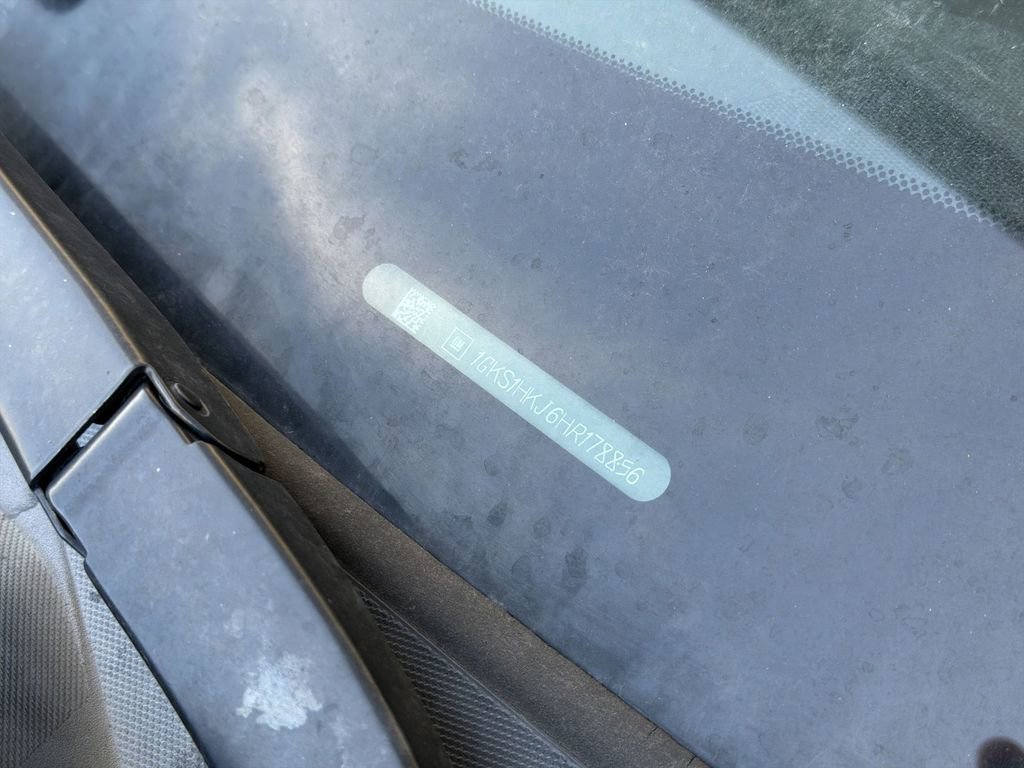 Used 2017 GMC Yukon XL Denali image 6