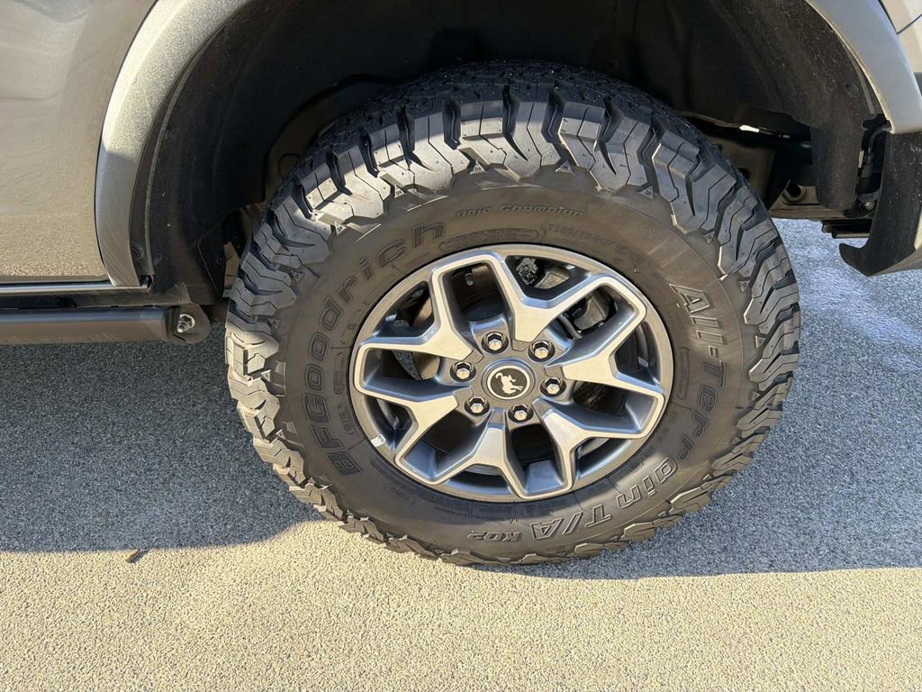 Certified 2025 Ford Bronco Badlands image 9