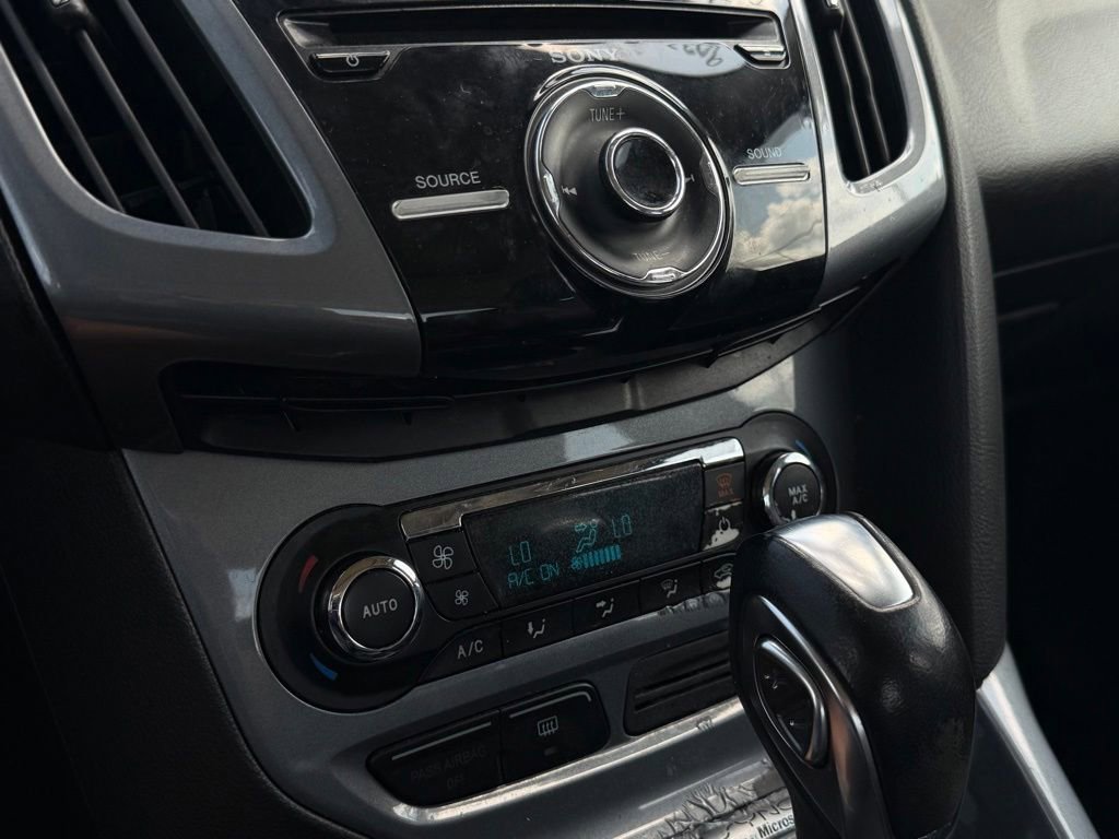 Used 2012 Ford Focus Titanium FWD image 14