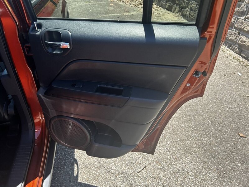 Used 2012 Jeep Patriot Latitude w/ Sun/Sound Group AWD/4WD image 21