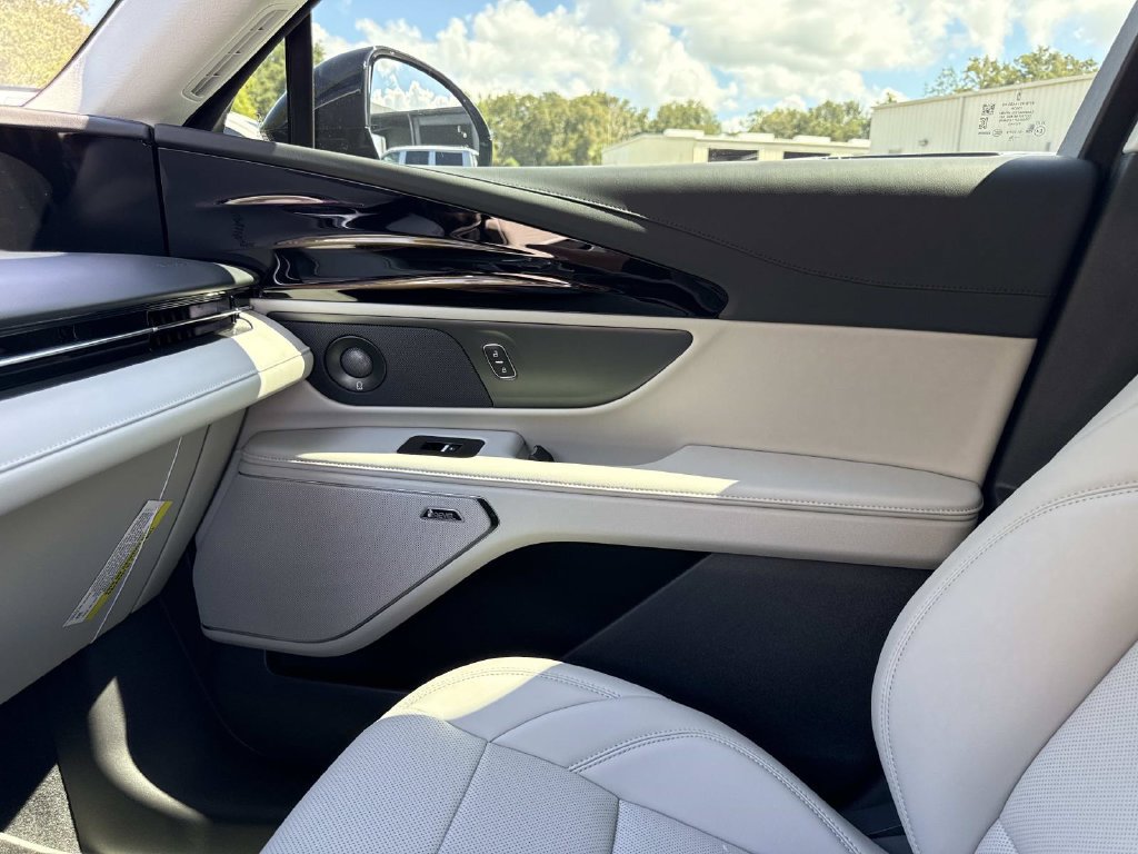 New 2026 Lincoln Nautilus Premier w/ Equipment Group 102A AWD/4WD image 22