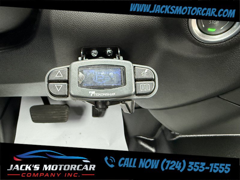 Used 2025 GMC Sierra 1500 Pro w/ Convenience Package AWD/4WD image 23