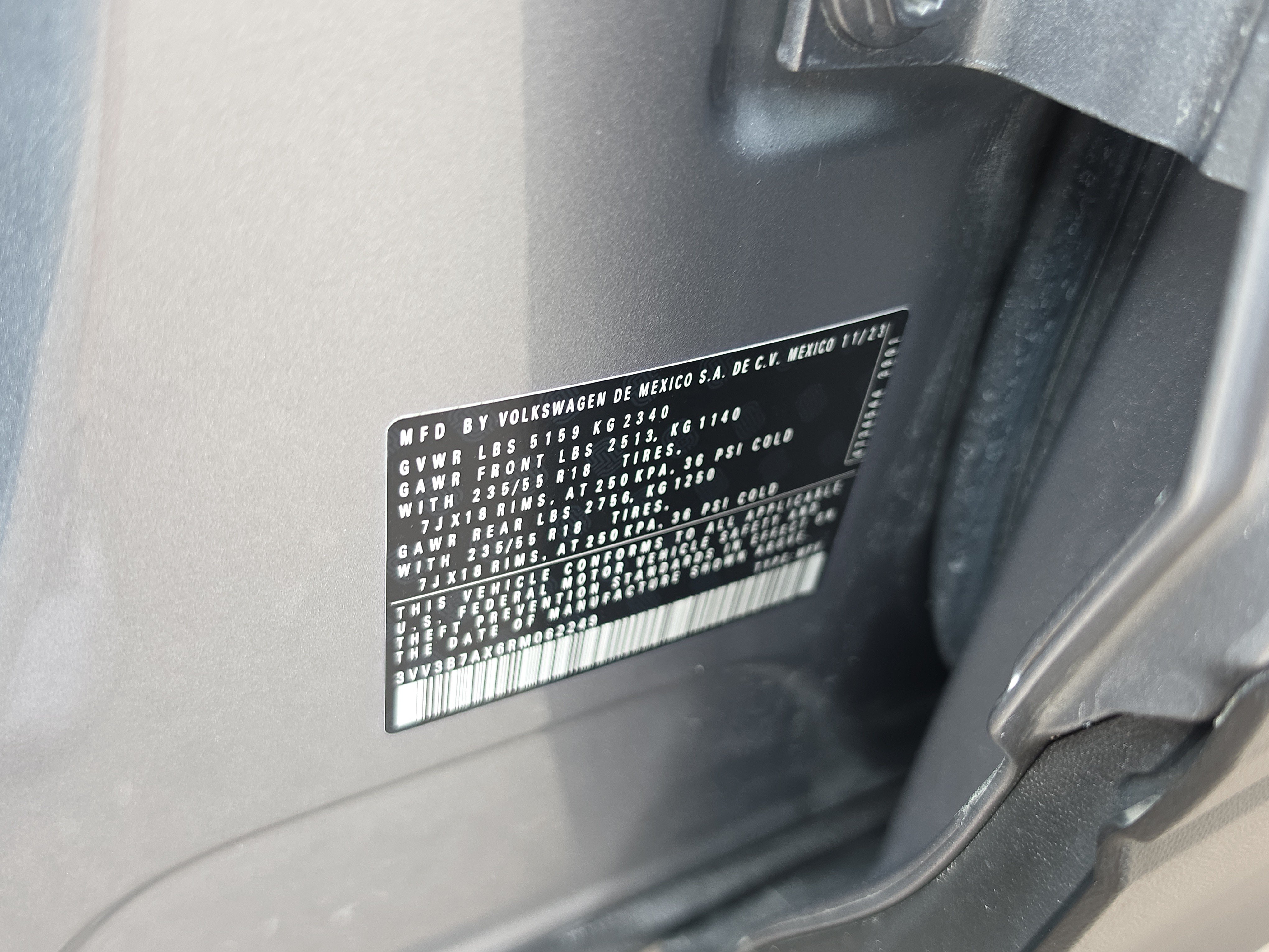 Used 2024 Volkswagen Tiguan SE FWD image 33