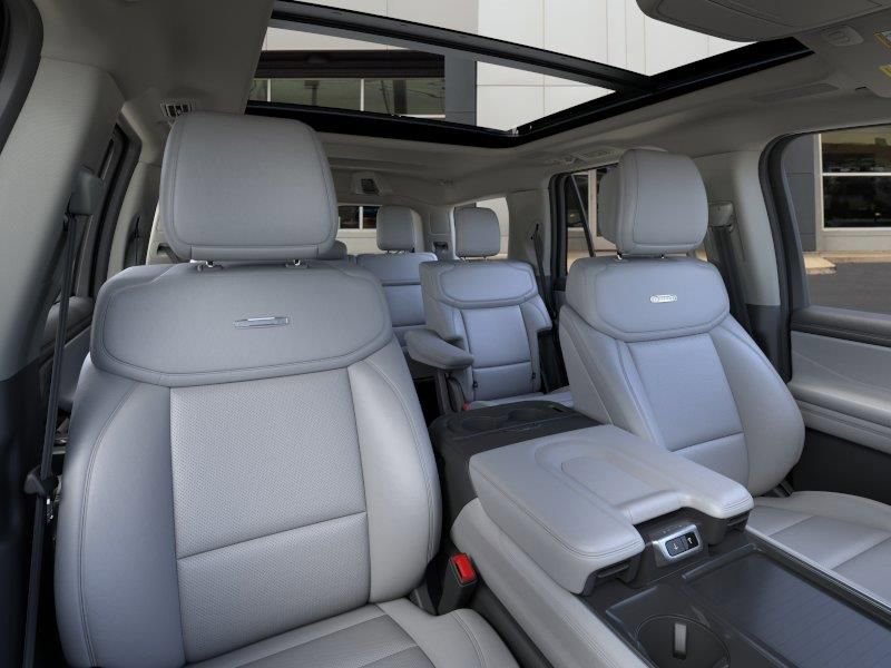 New 2026 Ford Expedition Platinum image 14